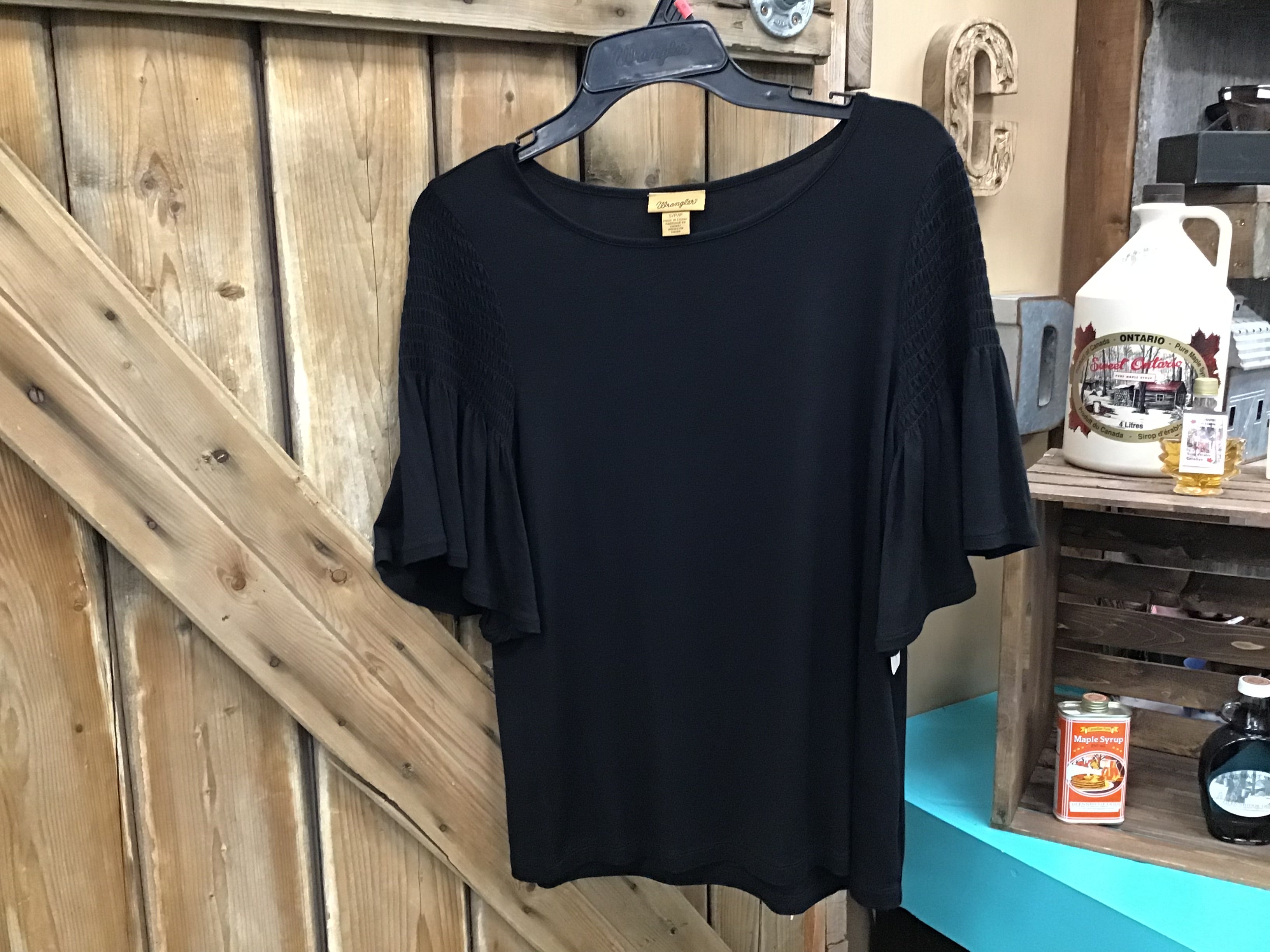 Wrangler Women’s Peasant Top size Small