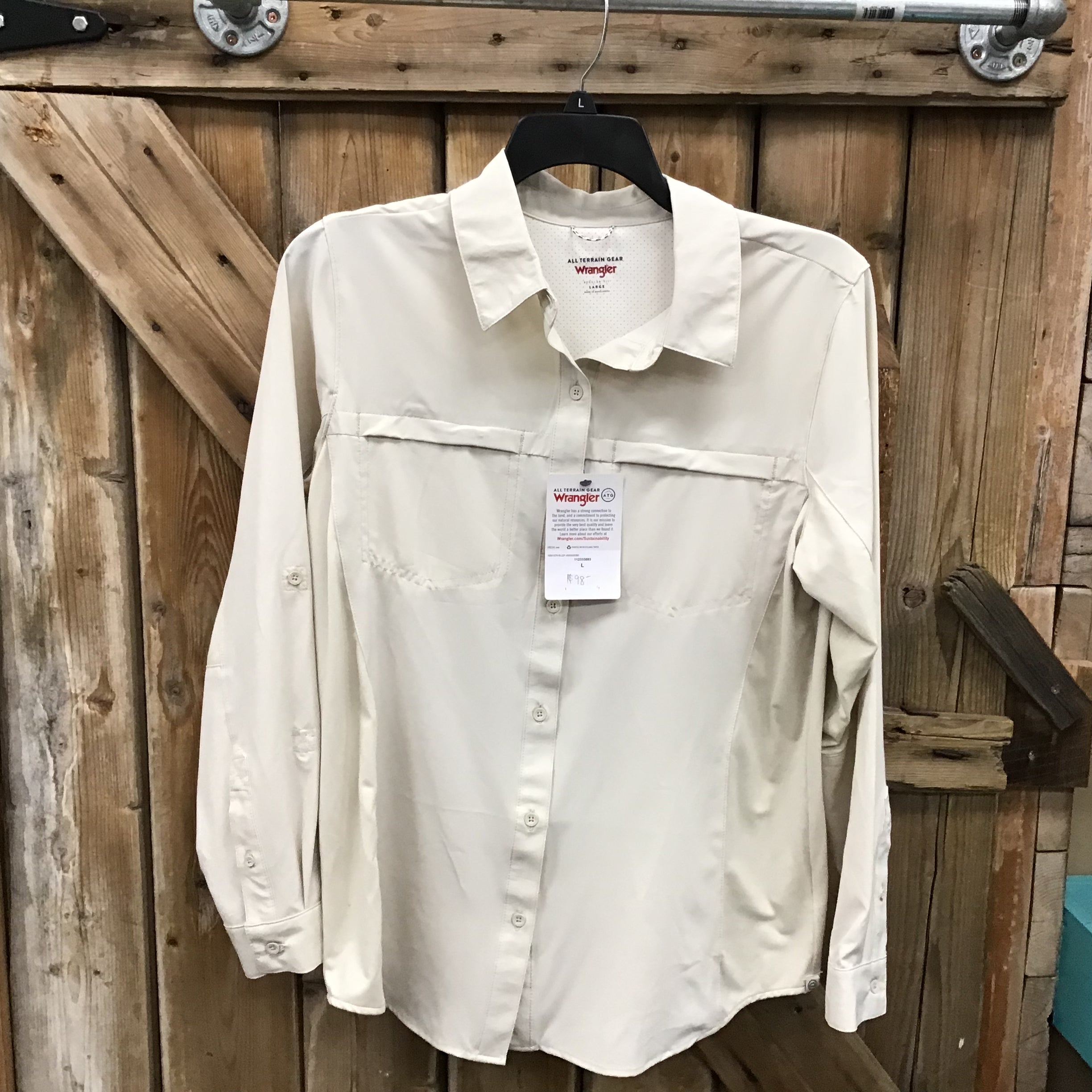 Wrangler All Terrain Gear Women’s Shirt size LARGE