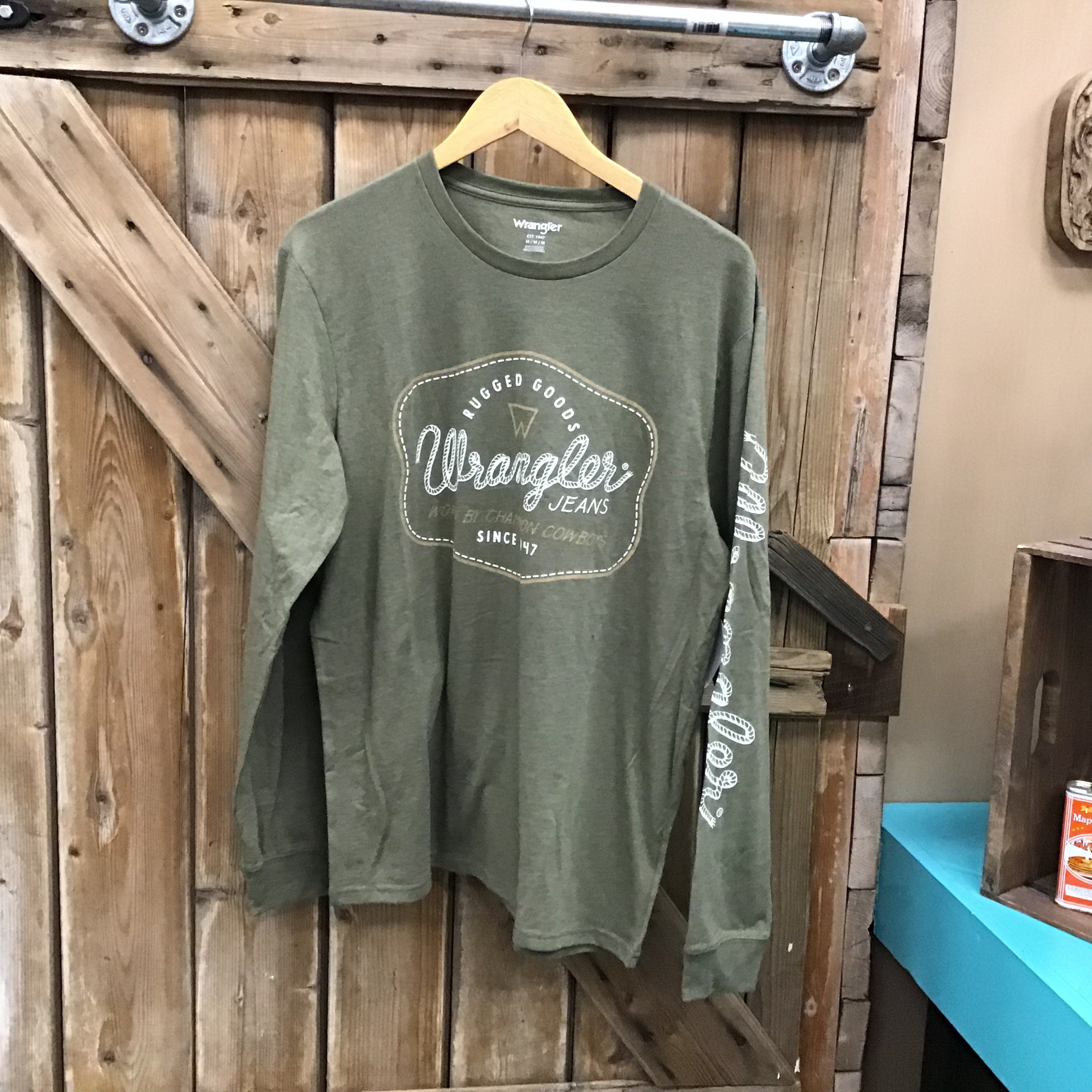 Wrangler Men’s Long Sleeve Tee -size MEDIUM