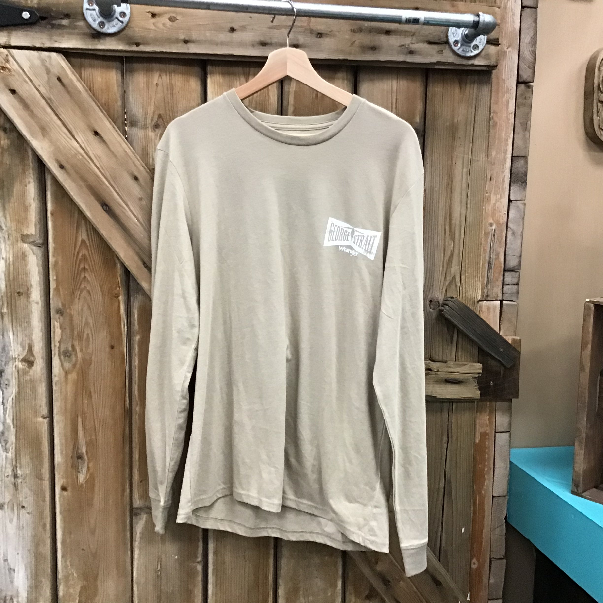 Wrangler Men’s Long Sleeve Tee -size MEDIUM