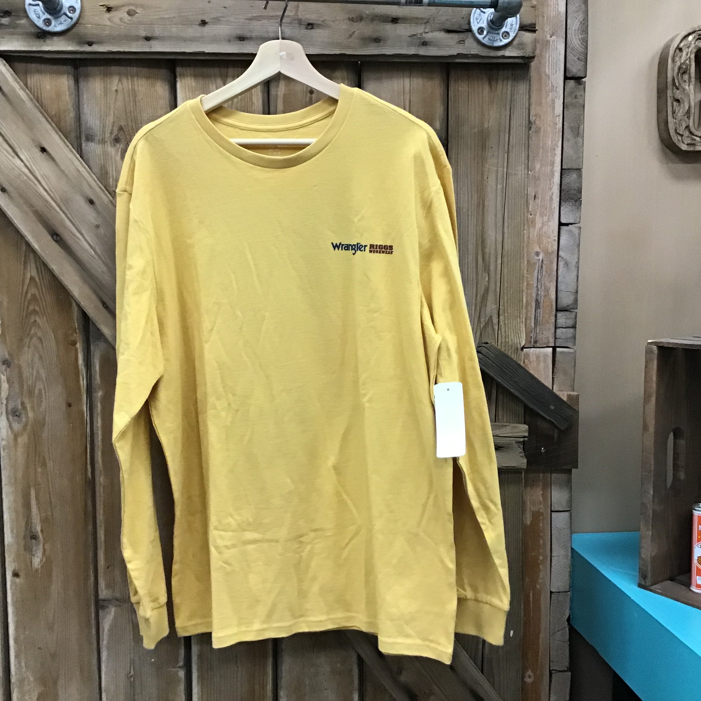 Wrangler Men’s Long Sleeve Tee - size MEDIUM