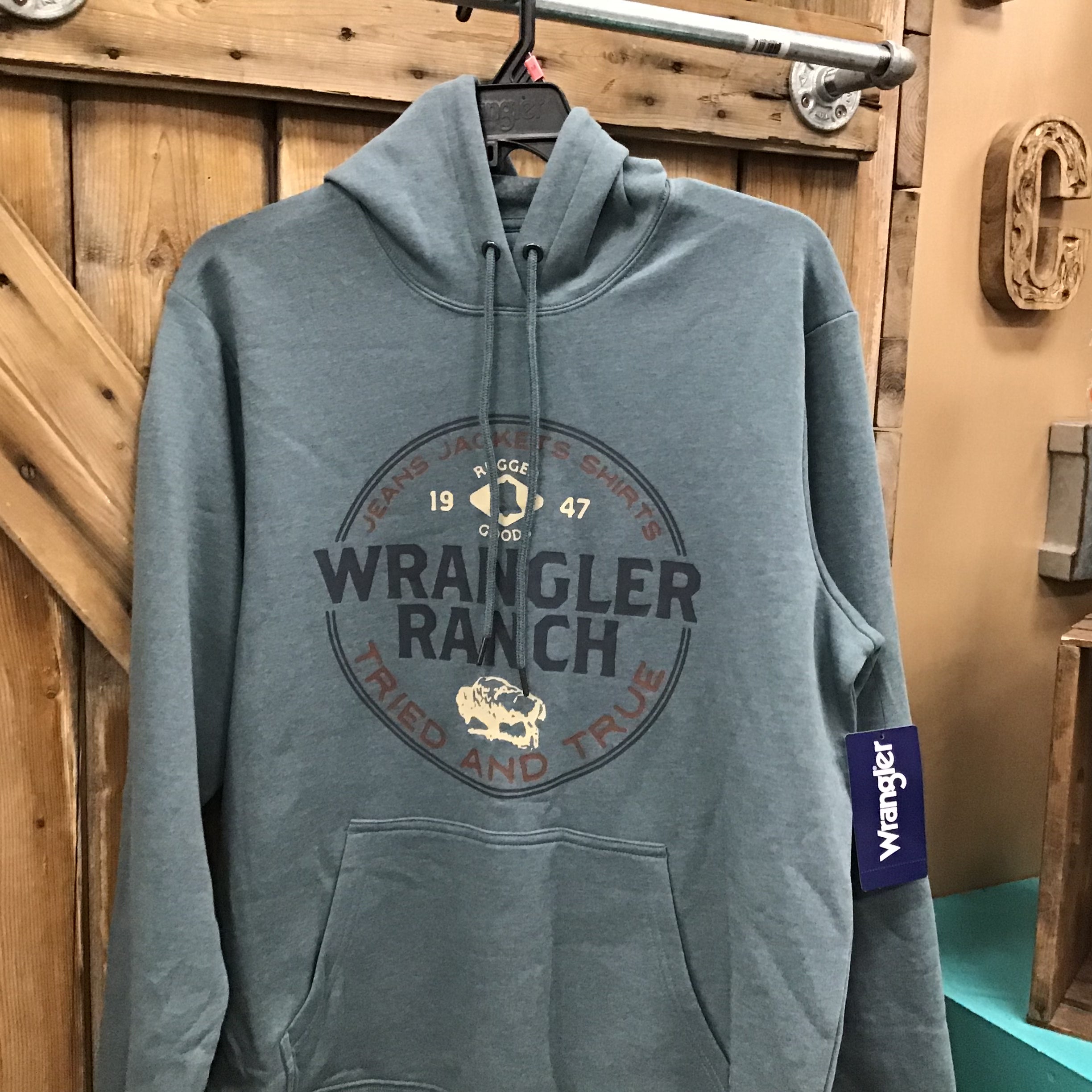 Wrangler Men’s Assorted Hoodies size MEDIUM