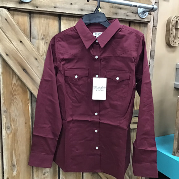 Wrangler Women’s Burgundy Rodeo Shirt size SMALL