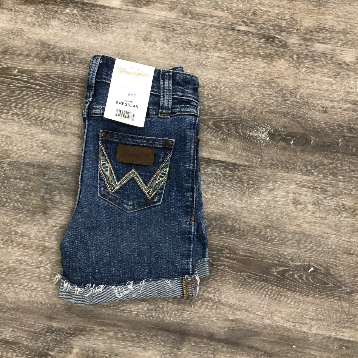 Wrangler Girl’s Shorts - size 6 REGULAR