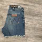 Wrangler Women’s Denim Shorts size 27 AVG