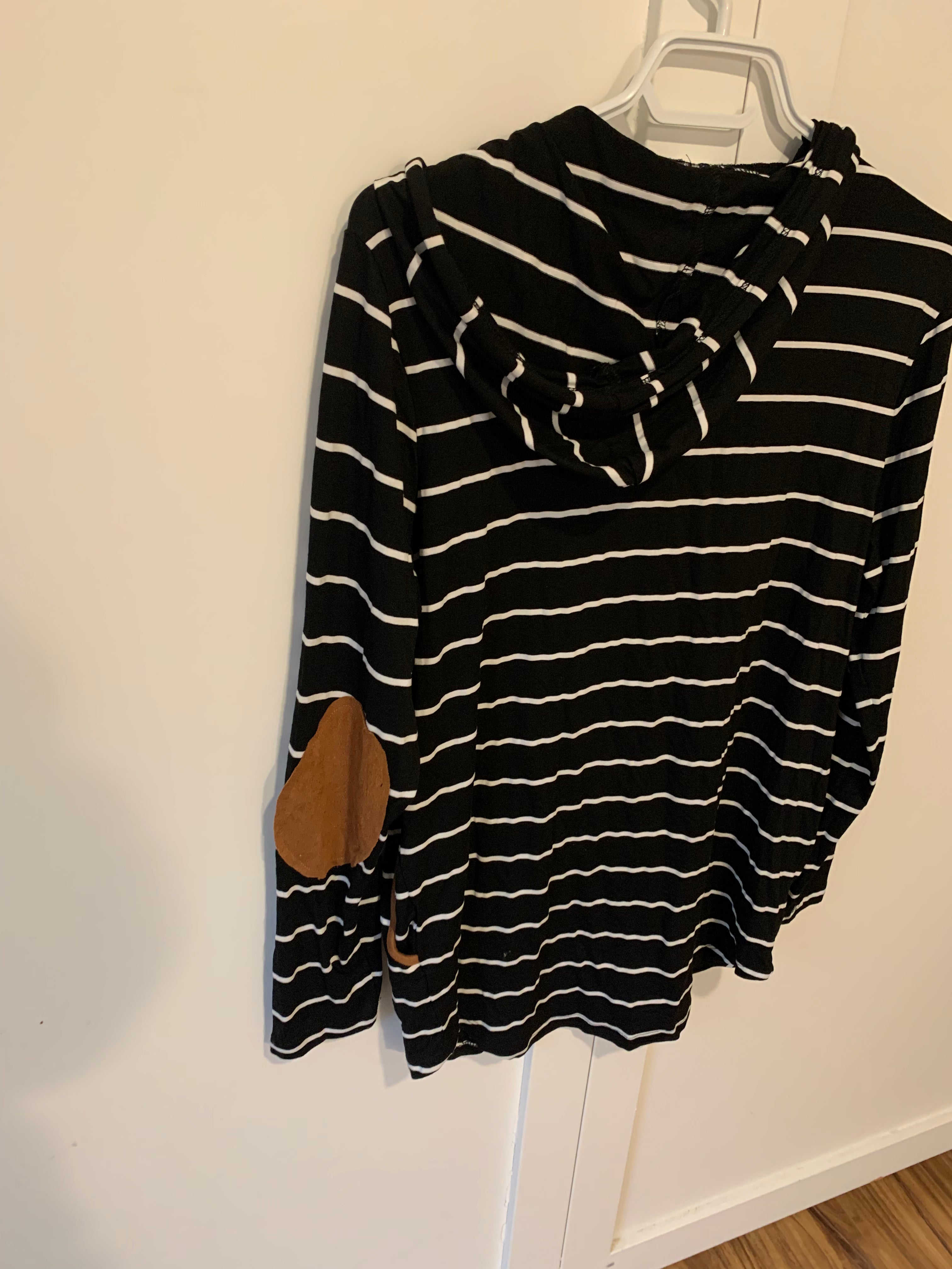 Black & White Stripe Top SMALL