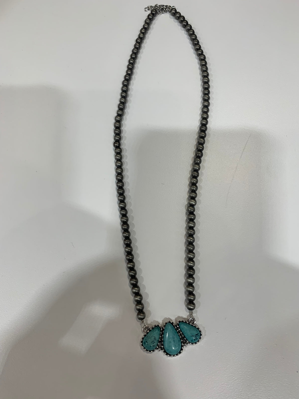 Turquoise Pendant Navaho Nexklace