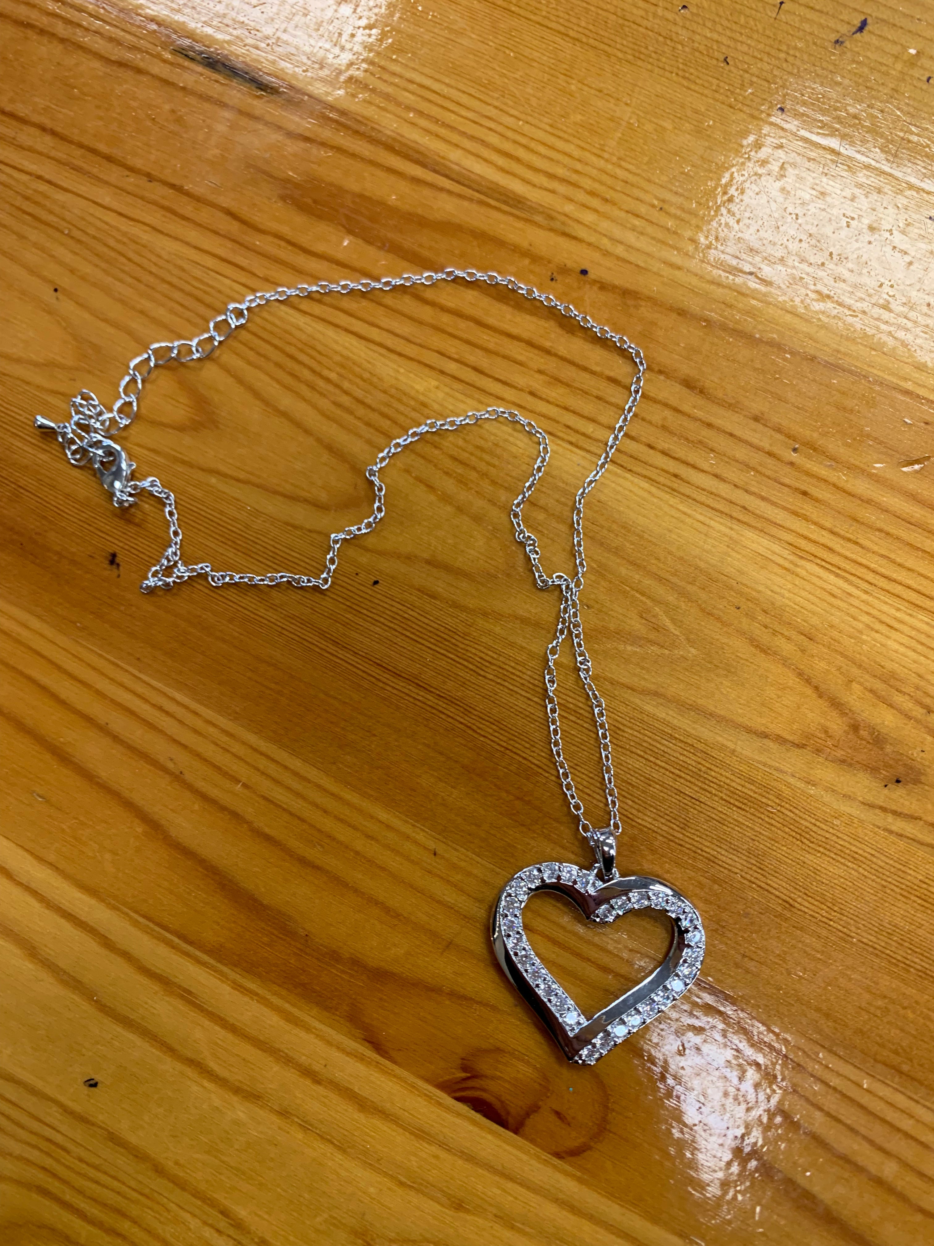Montana Silversmiths Heart Necklace