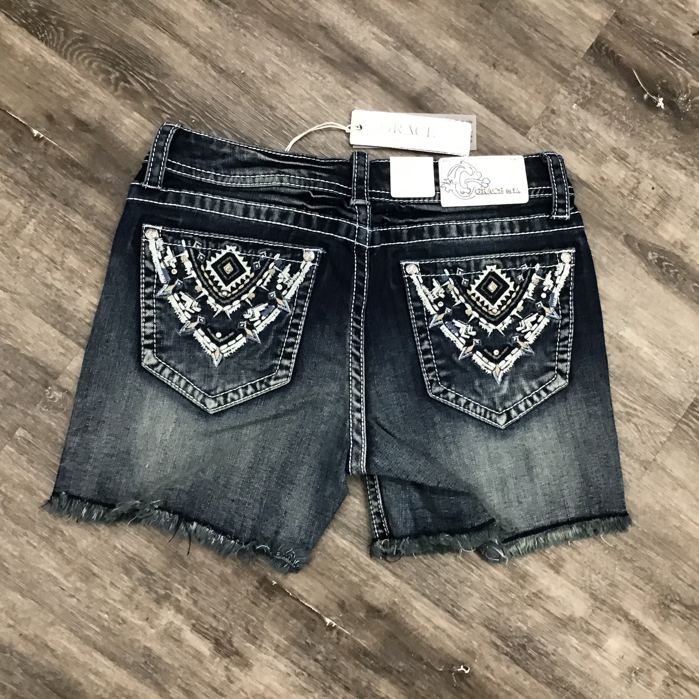 Grace Women's Shorts -Aztec