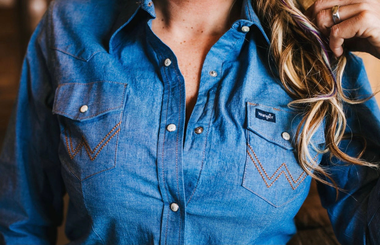 Wrangler Women’s Denim Shirt with Pearl Snaps