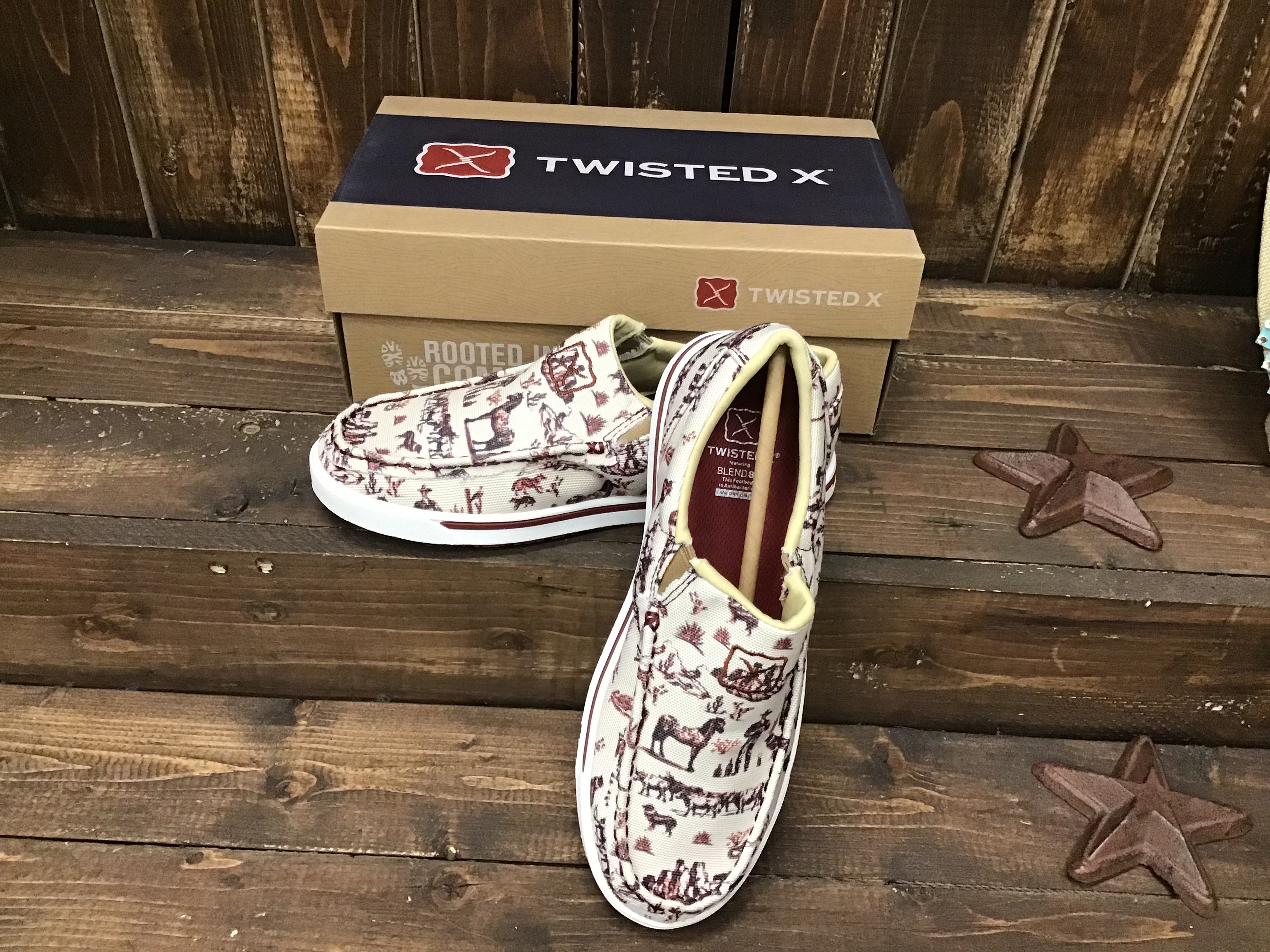 WCA0073 Women’s Twisted X