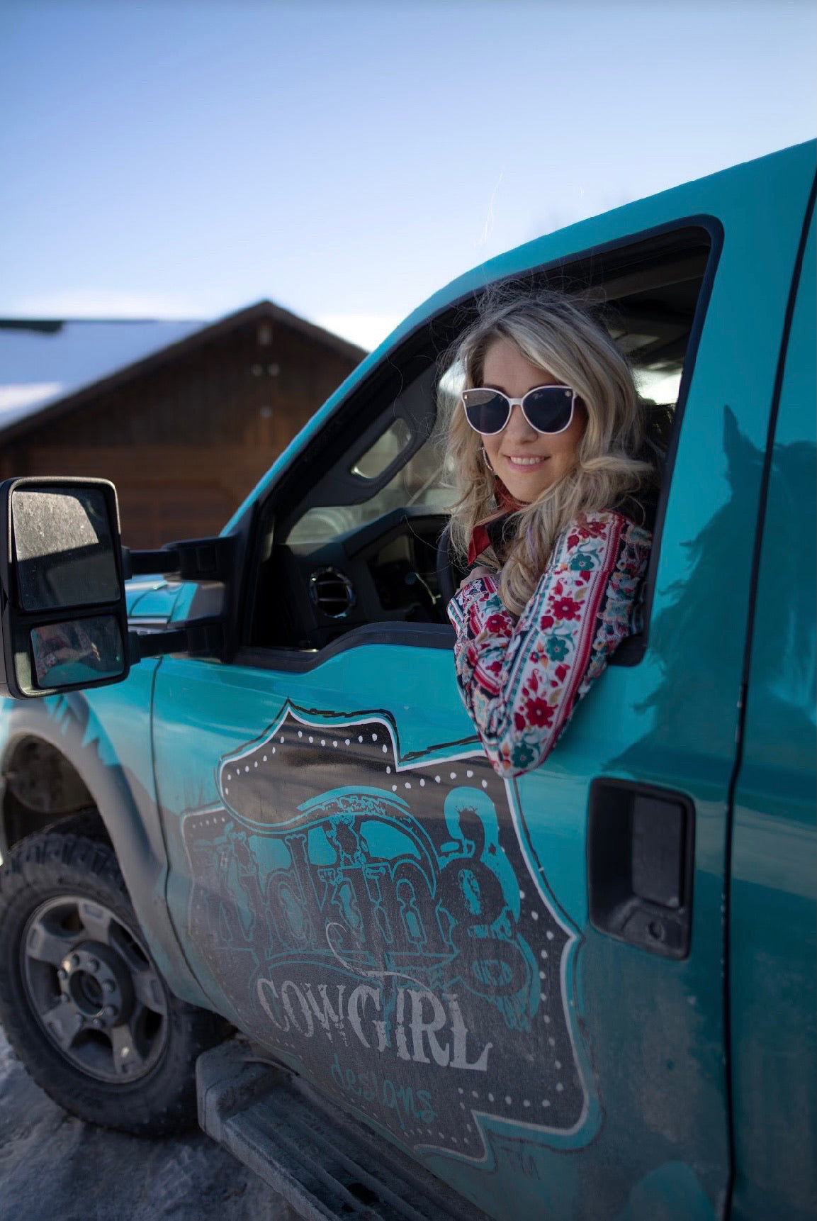 American Bonfire - Rockstar in White